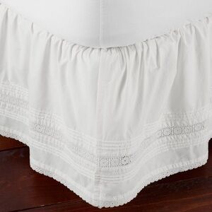 L.L.Bean Sunwashed Pintuck Bed Skirt Queen White